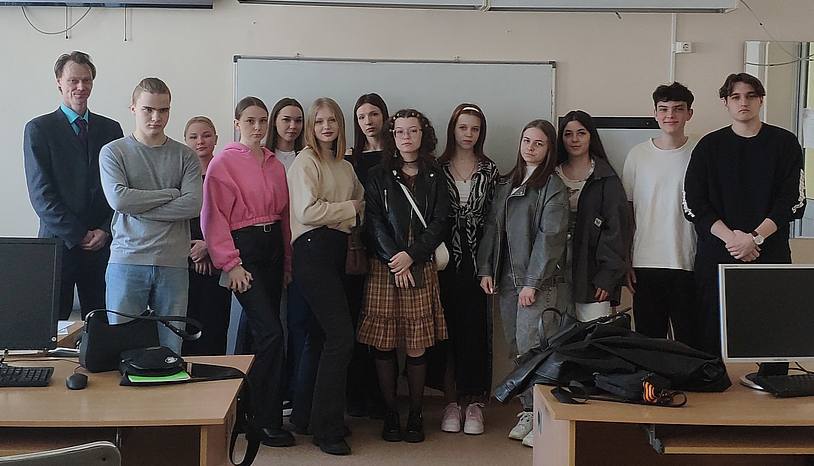 Состоялось заседание клуба "Финансист" в колледже Президентской академии в Хабаровске, посвященное актуальной теме: "Применение искусственного интеллекта в бизнесе"